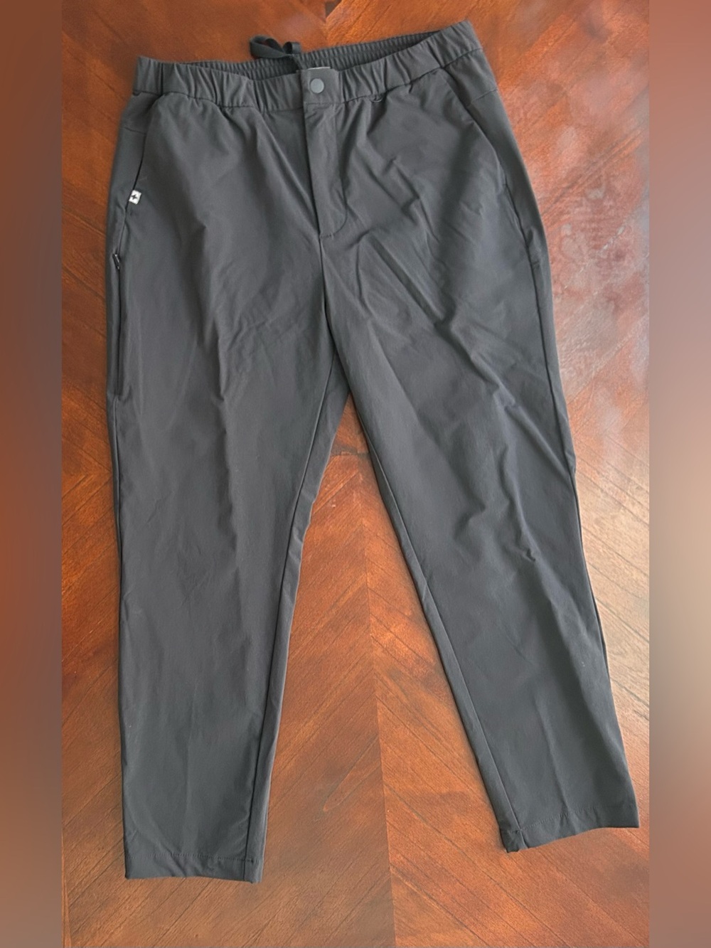 Figspro Men's Black Athletic Joggers size medium